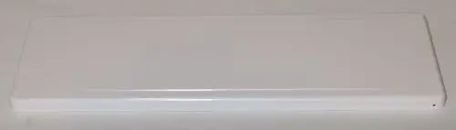 Weißes, flaches Blech von Remko, rechteckige Form, ohne erkennbare Markierungen oder Beschriftungen, auf neutralem Hintergrund.