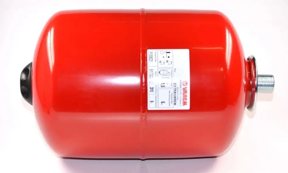 Rotes Membranausdehnungsgefäß von Remko mit Anschlussgewinde und einem schwarzen Ventil an einer Seite, auf hellem Hintergrund.