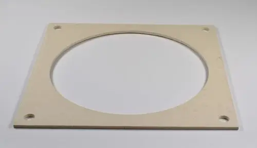 Dichtung in quadratischer Form mit rundem Ausschnitt und mehreren Schraublöchern, geeignet für Anwendungen von Remko.
