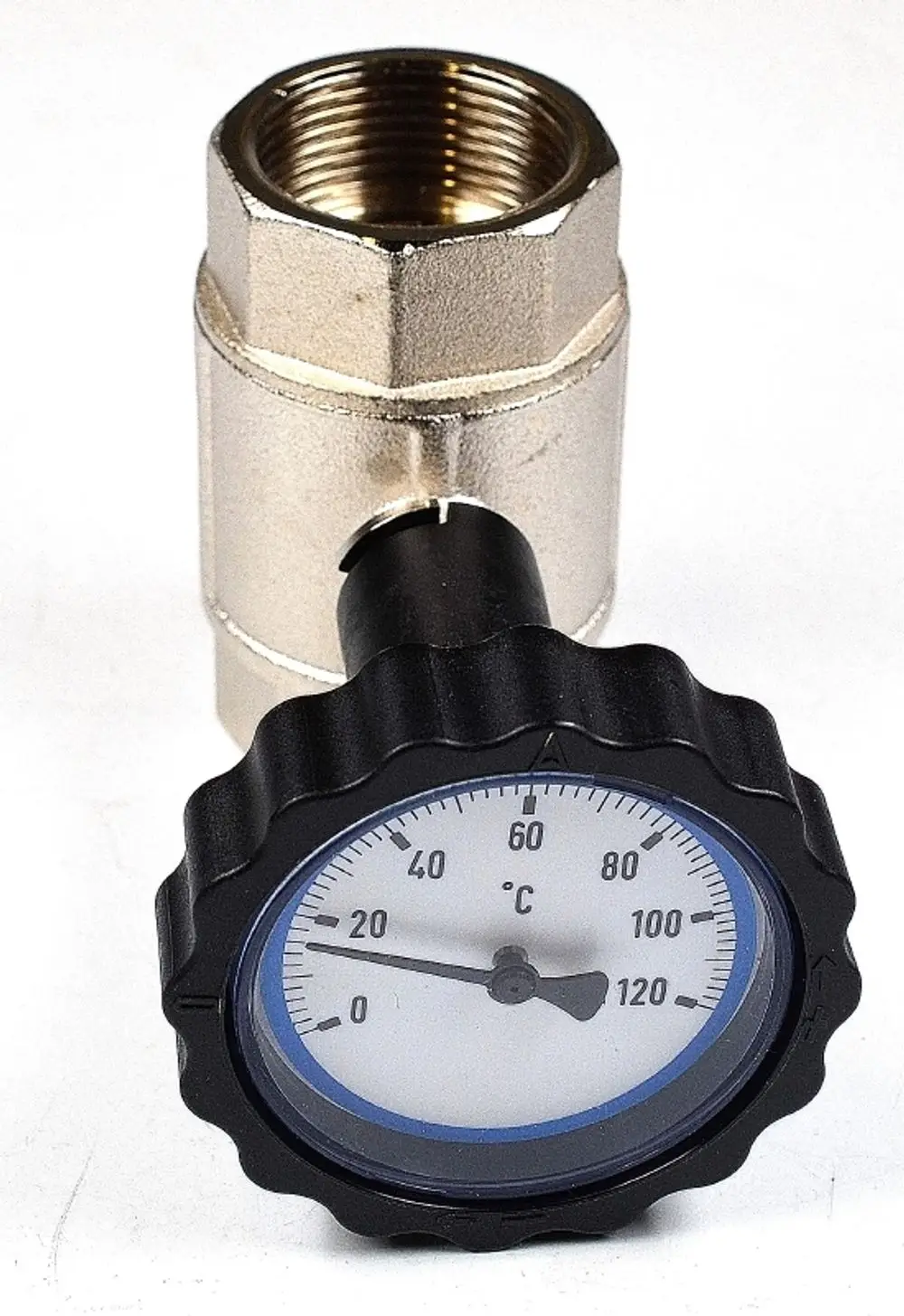 Thermometer mit Anschluss für Kugelhahn, versehen mit einer Skala von 0 bis 120 °C. Hersteller des Produkts ist Remko.