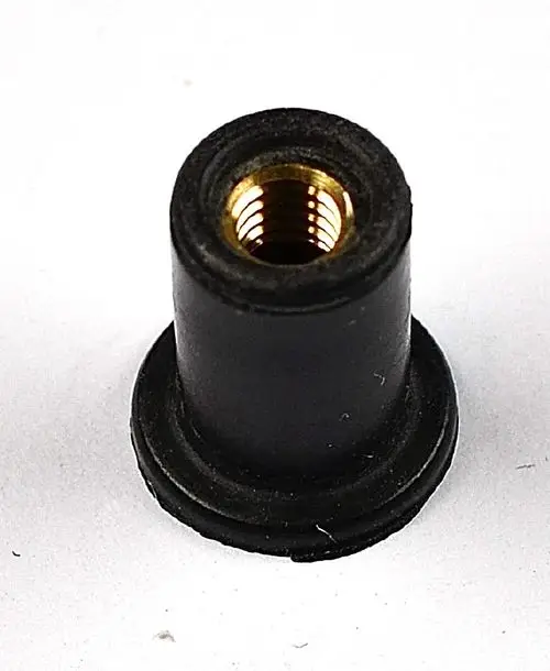 Gummipuffer, gefertigt aus Gummi, mit innerem Gewinde und flachem Basisrand. Produkt von Remko, geeignet für verschiedene Anwendungen zur Vibrationsdämpfung.