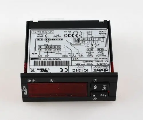 Regler mit digitalem Display und Tasten zur Einstellung, Rückseite mit Anschlussdiagramm. Marke Remko. Einbau- oder Steuergerät für Heiz- oder Kühlsysteme.
