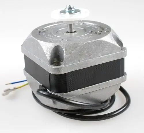 Ventilatormotor mit sichtbarem Rotor und Anschlusskabeln, hergestellt von Remko, geeignet für Anwendungen mit 230V und 50Hz.