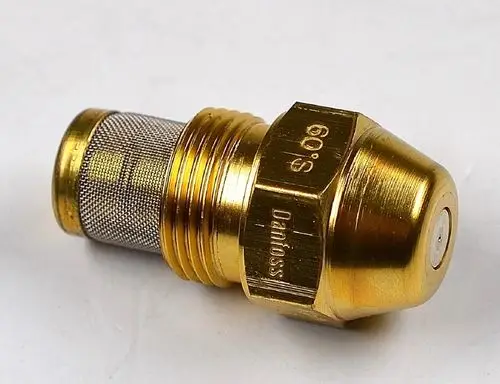 Öldüse mit metallischer Oberfläche und Maschenfilter, hergestellt von Remko, zur Verwendung in Heizungsanlagen.