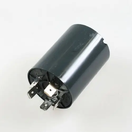 Remko Netzfilter mit schwarzem Gehäuse und mehreren Anschlusspins an der Unterseite, montiert für elektrische Anwendungen.