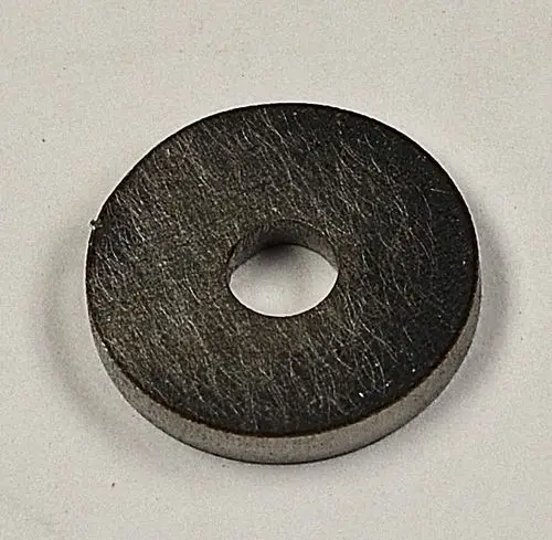 Runde, flache Metallscheibe mit zentralem Loch, hergestellt von Remko. Das Produkt ist in einer neutralen Umgebung abgebildet.