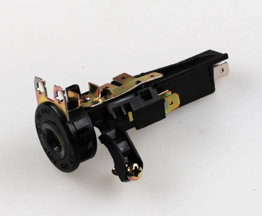 Sicherungshalter von Remko, ausgestattet mit mehreren Anschlüssen und einer selektiven Schaltmechanik, zur Verwendung in elektrischen Systemen.