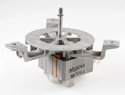Ventilatormotor von Remko mit einem runden Gehäuse und mehreren montierten Halterungen, geeignet für industrielle Anwendungen zur Luftzirkulation.
