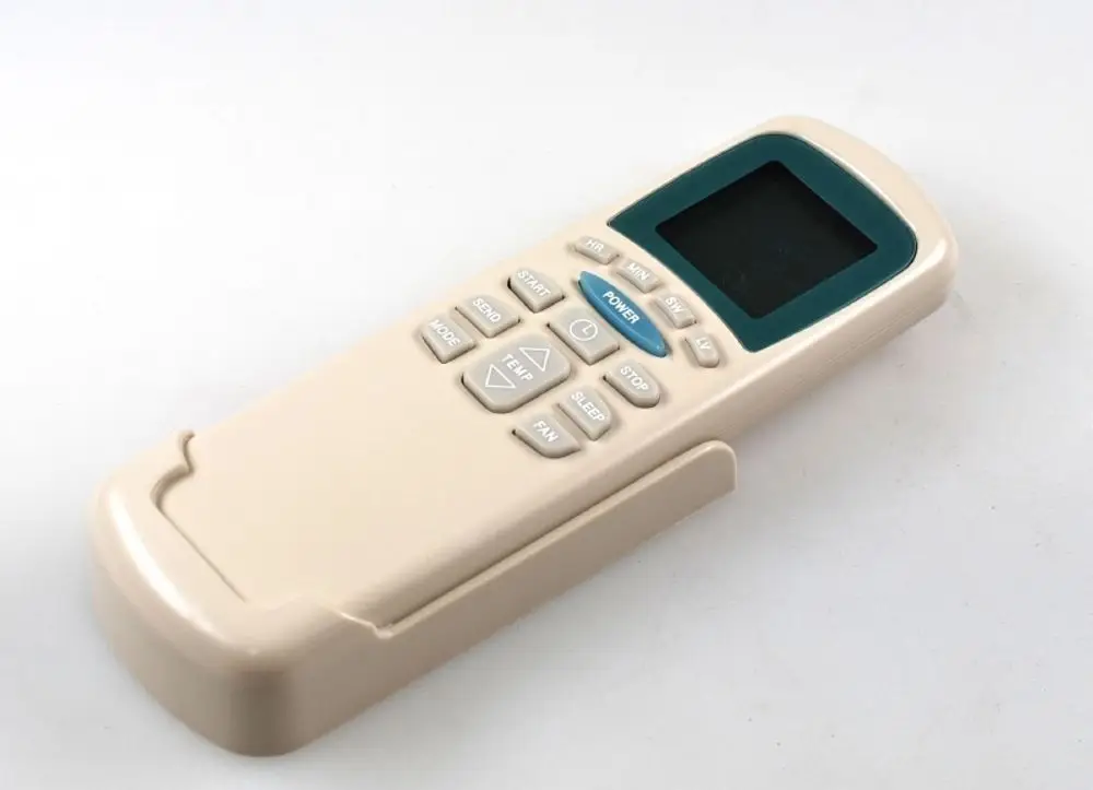 Infrarot-Fernbedienung in beige mit Tasten für verschiedene Funktionen und einem Display, hergestellt von Remko.