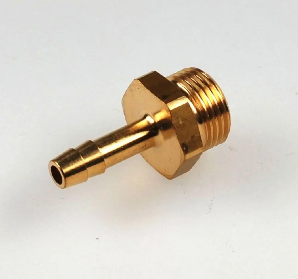 Goldene Schlauchtülle mit einem konischen Ansatz und Gewinde. Artikel von Remko, geeignet für Verbindungen in hydraulischen Systemen.