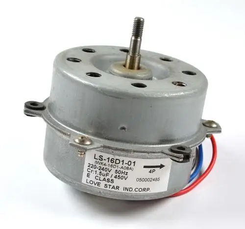 Ventilatormotor in silberner Ausführung mit Anschlusskabeln. Hersteller: Remko. Auf dem Gehäuse sind technische Spezifikationen und Modellnummern gut sichtbar.