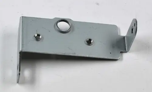 Metallische Halterung mit bohrbaren Löchern, gefertigt von Remko, zur Montage eines Schwingsystems. Die Oberfläche ist grau lackiert.