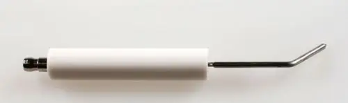 Zündelektrode mit weißem Kunststoffgriff und gebogenem Metallteil. Produkt von Remko, geeignet für Heizsysteme.