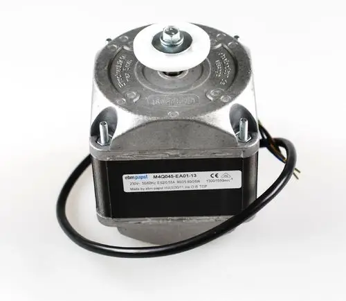 Ventilatormotor mit Metallgehäuse und Anschlusskabel, ausgestattet mit einer Antriebswelle. Hersteller: Remko.