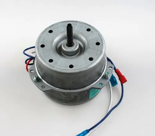 Remko Ventilatormotor mit Metallgehäuse und Anschlussdrähten. Der Motor ist robust konstruiert und eignet sich für Verdichteranwendungen.