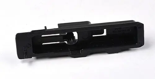 Schwarzes Gehäuseteil, vermutlich von Remko, mit rechteckiger Form und Ausschnitten, geeignet für elektronische Anwendungen.