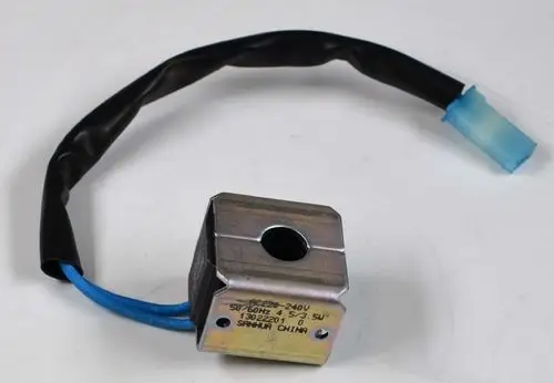Spule mit metallischem Gehäuse und zwei Anschlusskabeln. Eignet sich für Kondensatabläufe, hergestellt von Remko.
