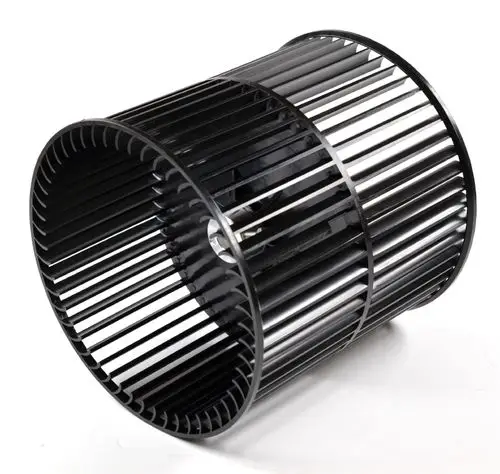 Schwarzes Ventilatorrad mit offen gestaltetem Design, geeignet für verschiedene Anwendungen. Teil eines Systems von Remko zur Luftzirkulation oder -kühlung.