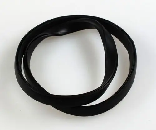 Schwarze Dichtung aus elastischem Material, geeignet für Anwendungen bei der Marke Remko, in zwei miteinander verbundenen Schlaufen angeordnet.