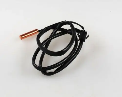 Sensor mit einer Kupferkomponente und einem schwarzen Kabel. Geeignet für Anwendungen wie Klimaanlagen von Remko.