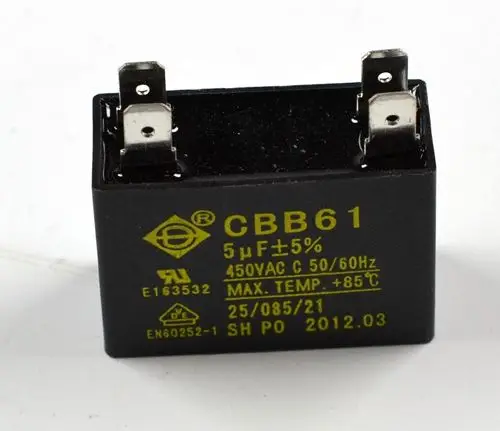 Kondensator von Remko mit 5 µF Kapazität, 450V AC, für 50/60Hz, maximale Temperatur von +85°C. Gehäuse in Schwarz mit zwei Anschlussklemmen.