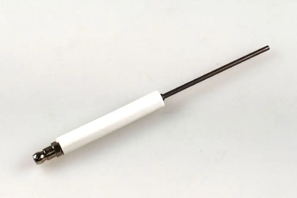 Ionisationselektrode von Remko, bestehend aus einem langen Metallstab mit einer weißen Ummantelung und einem geformten Kopf, zur Verwendung in Heizsystemen.