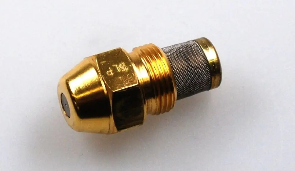 Goldene Öldüse mit Netzeinsatz und Gewinde, geeignet für Heizungsanlagen. Produkt von Remko, offenbar für die Verteilung von Heizöl konzipiert.