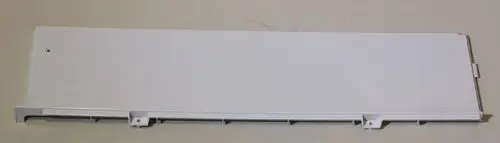 Weißes Seitenteil aus Kunststoff, passend für die Marke Remko, mit Befestigungselementen und einer glatten Oberfläche, auf einem hellen Untergrund abgebildet.