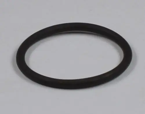 Schwarzer Gummi-Ring, möglicherweise als Dichtring verwendet, auf hellem Hintergrund. Produkt könnte zur Anwendung bei Remko-Geräten geeignet sein.