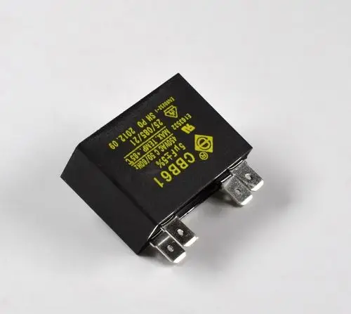 Schwarzer Relais mit zwei Anschlussklemmen, beschriftet mit technischen Angaben. Produkt von Remko, geeignet für elektronische Anwendungen.