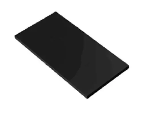 Schwarze, flache Schutzmatte von Schletter, rechteckig und ohne erkennbare Maße. Oberfläche matt mit minimalen Lichtreflexionen.