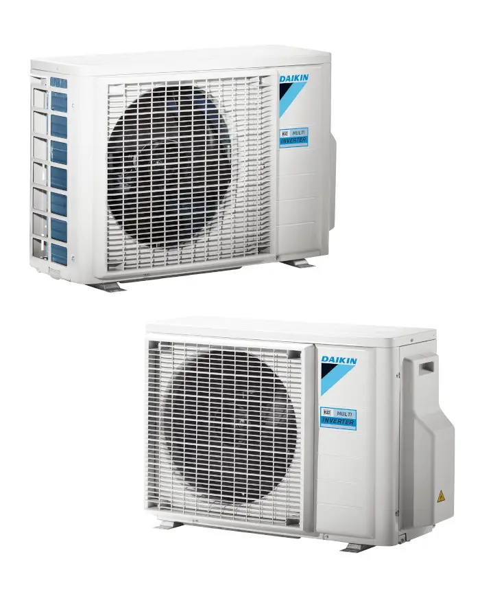 Wärmepumpen-Außengerät von Daikin in zwei Varianten, mit großen Lüftern und schlichten, weißen Gehäusen für den Einsatz in Multisplit-Systemen.