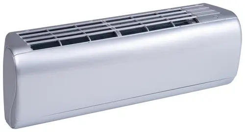Inneneinheit eines Klimageräts in glänzendem Silber von Viessmann, mit luftführenden Lamellen und einem schlichten, modernen Design.