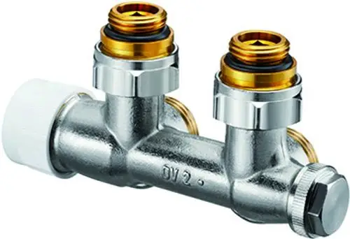 Anschlussarmatur aus Metall mit zwei seitlichen Anschlüssen und einer mittleren Verbindung, hergestellt von Oventrop. Geeignet für Heizungs- oder Sanitärinstallationen.