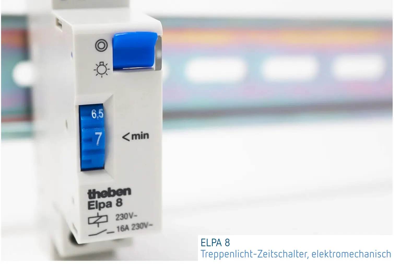 Mechanischer Zeitschalter von Theben, mit einstellbarem Zeitintervall. Auf der Frontseite sind Timer-Einstellungen sichtbar. 230V, 16A.
