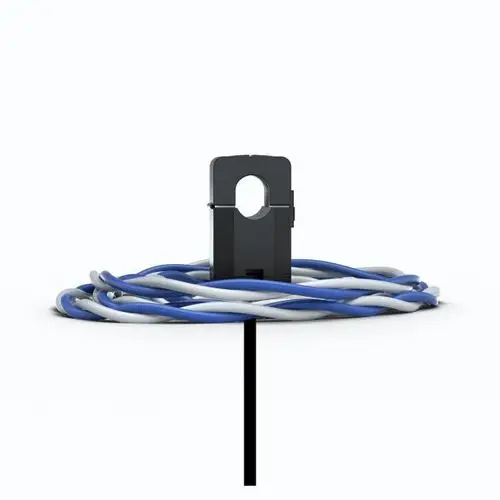 Schwarzer Klapp-Stromwandler mit umwickelten blauen und grauen Kabeln, auf weißem Hintergrund, hergestellt von Enphase.