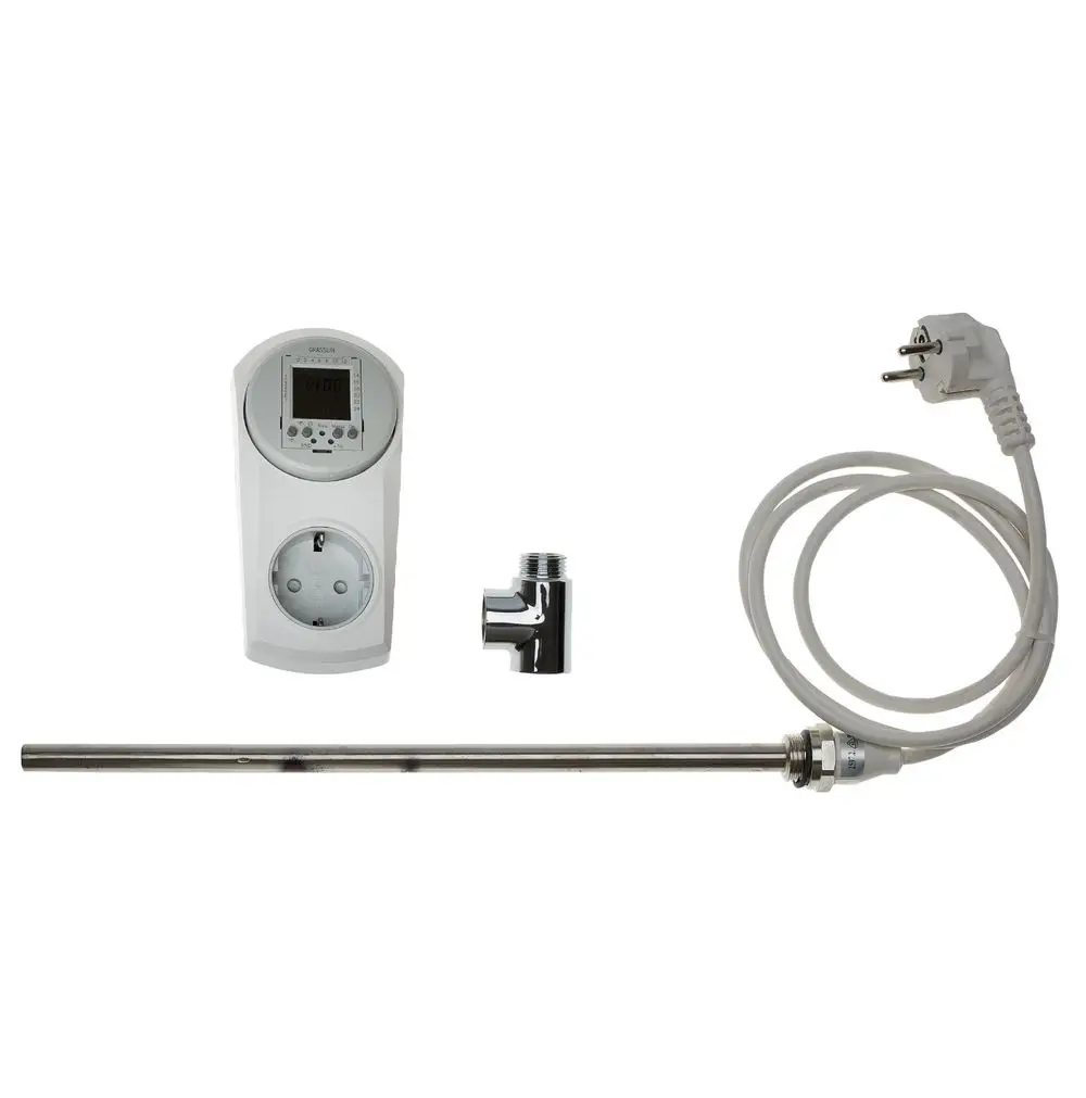 Brötje Elektroheizpatrone mit Zeitschaltuhr, verchromt, bestehend aus einer Heizpatrone, einem Steuerelement und einem Kabel mit Stecker in einer konventionellen Anordnung.