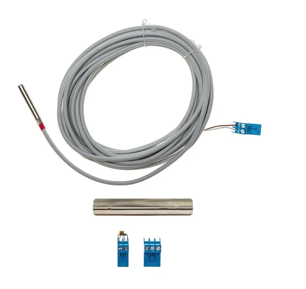 Brötje Temperaturfühler mit einem langen Kabel und einem metallischen Sensorteil. Zwei blaue Stecker befinden sich unter dem Kabel.