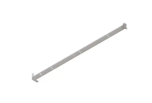 Metallene Montageeckleiste von Brötje mit mehreren Befestigungslöchern zur Wandmontage, geeignet für Heizungs- oder Sanitärinstallationen.