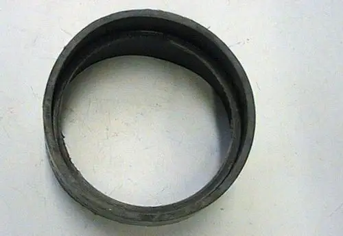 Dichtungsring aus Gummi mit runder Form, geeignet für verschiedene Einsatzbereiche. Teile des Produkts könnten mit Brötje-Geräten kompatibel sein.