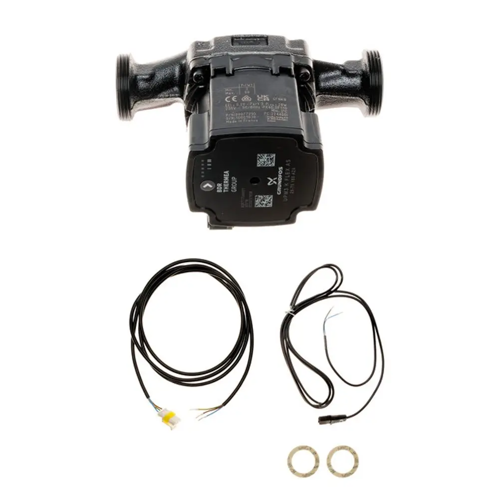 Brötje Pumpe mit zwei Anschlussanschlüssen, dazugehörige Kabel und Unterlegscheiben. Das Produkt ist für die Installation in Heizsystemen konzipiert.
