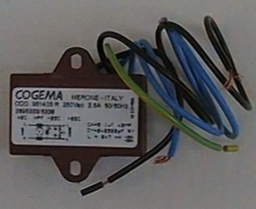 Drähtige Elektronikkomponente mit mehreren farbigen Kabeln, beschriftet mit "COGEMA", möglicherweise von der Marke Brötje.
