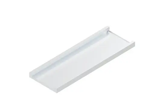 Weißer Seitenabdeckung für eine Heizungsinstallation, hergestellt von Brötje. Die Abdeckung hat eine flache Form mit einer glatten Oberfläche.