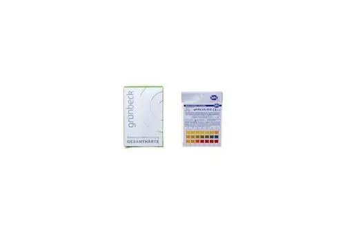 Weißer Karton mit grüner Schrift „grünbeck Wasserprobenentnahme Gesamthärte“ und einer Packung mit pH-Teststreifen in verschiedenen Farben zur Messung des pH-Werts.