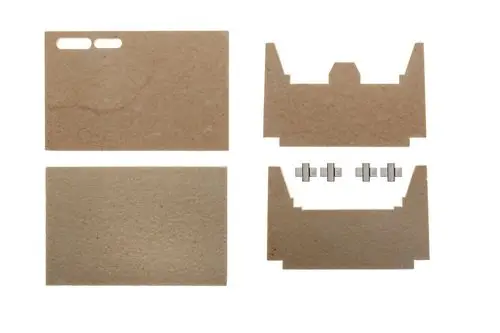 Montierte Teile eines Temperaturfühlers, darunter zwei flache Platten und Metallclips, präsentiert für den Auslass-Temperatursensor TP BLW Eco x.1 von Brötje.