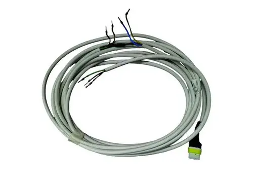 Anschlussset für Fußbodenheizung von Brötje, bestehend aus mehreren Kabeln mit einem Stecker und freiliegenden Leitungen in neutraler Farbgebung.
