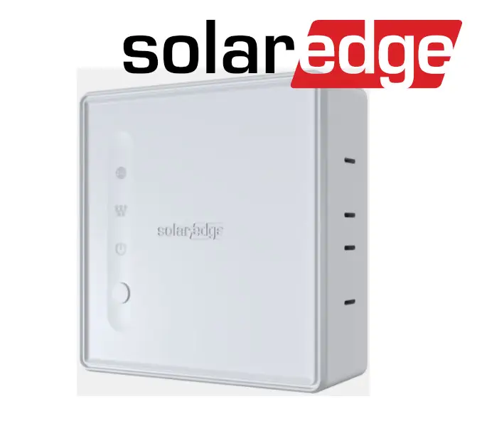 Weißes Gerät mit verschiedenen Tasten und Leuchten, mit dem Logo von SolarEdge, möglicherweise für die Energieverwaltung im Wohnbereich.