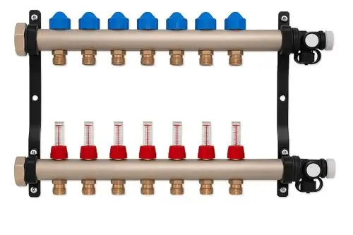 Viessmann Edelstahl Heizkreisverteiler mit 9 Heizkreisen und Durchflussanzeiger.