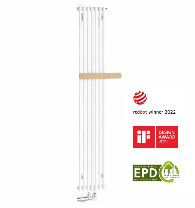 Ein weißer Kermi Heizkörper mit Holzhandtuchbügel und Designauszeichnungen.