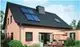 Viessmann Vitosol 300-TM SP3C 4,62 m² Solarkollektoren auf einem Hausdach.